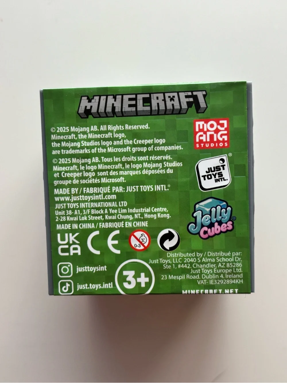Minecraft Gray Pixel jelly cube with Yellow Holographic Interior
